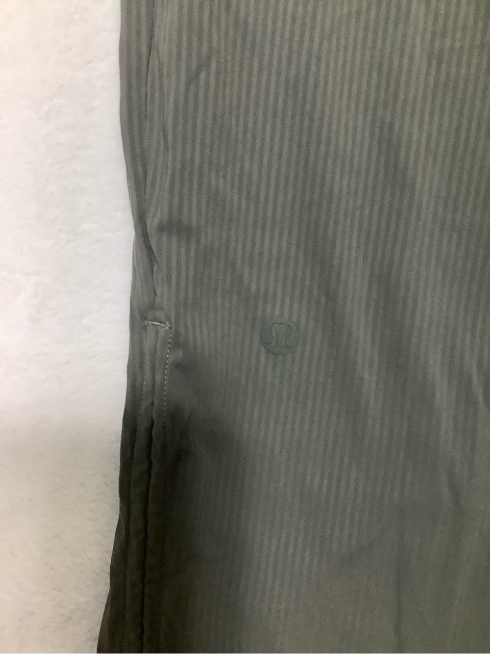Lululemon Beyond the Studio Crop Sz 10 Grey Sage (First Release) - Picture 9 of 10